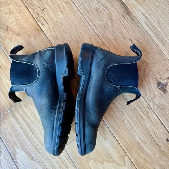Blundstone Leather Ankle Boots - Picture 6 of 8